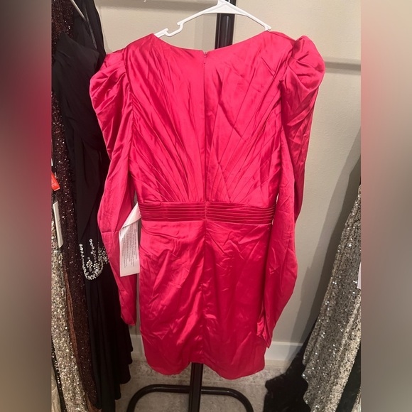 Ieena for Mac Duggal 26380 NWT RUCHED SATIN PUFF SLEEVE COCKTAIL DRESS - Picture 4 of 5